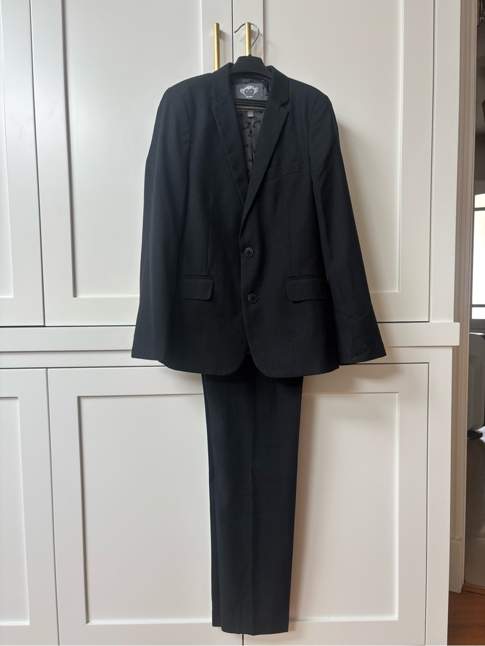 Appaman Boy’s Black Two-Piece Suit - Comes with pants in size 12 and size 14